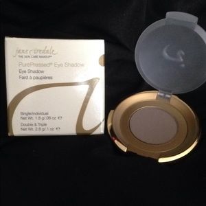 Brand new in box Jane iredale eyeshadow!!